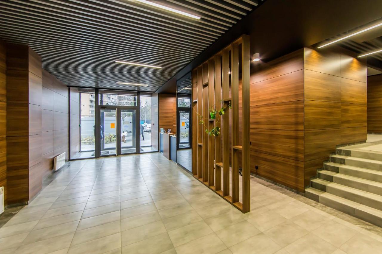 Стильные Апартаменты,Метро Вырлица,Метро Харьковская Kyiv Exterior photo